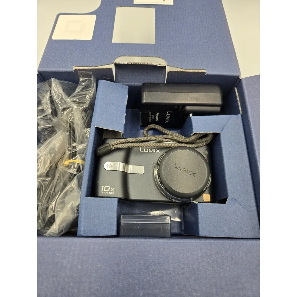 Camera Panasonic Digital Lumix DMC-TZ1 5.0MP Black Tested-Many Extras Works